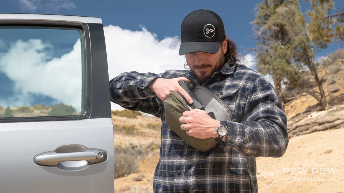 Post Thumbnail Image for post: Best Off-Body Concealed Carry Bags &amp; Fanny Packs [Hands-On Tested]