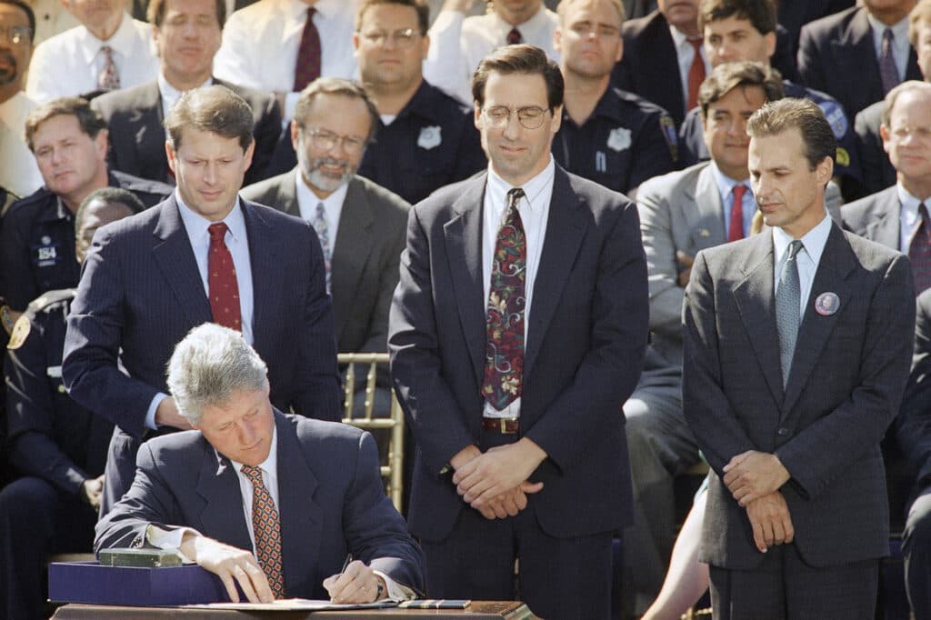 Post Thumbnail Image for post: 1994 Assault Weapons Ban vs Biden's Gun Ban Plan