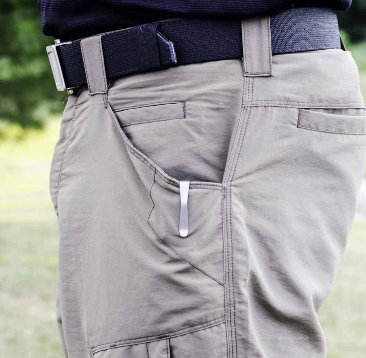 NeoMag for Pocket Magazine Holder