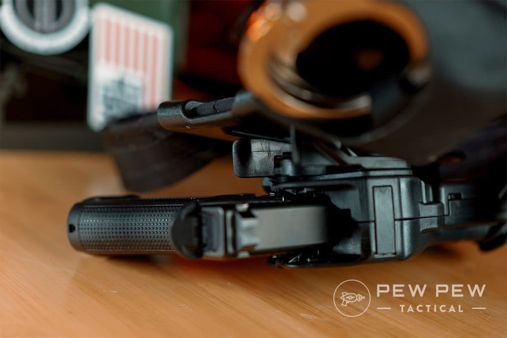 Alien Gear Holsters Rapid Force Duty thumb switch
