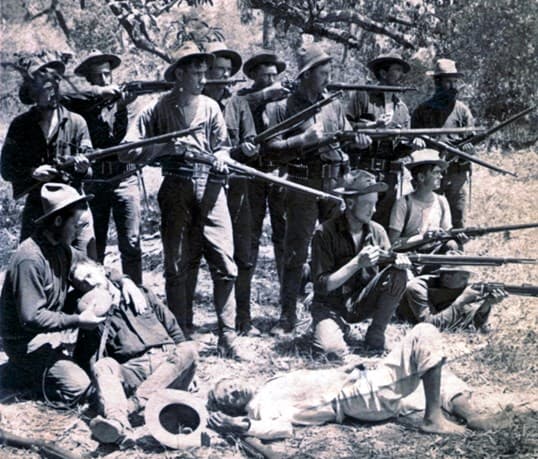 Nebraska-National-Guard-with-Krag-Jorgensen-and-Trapdoor-rifles