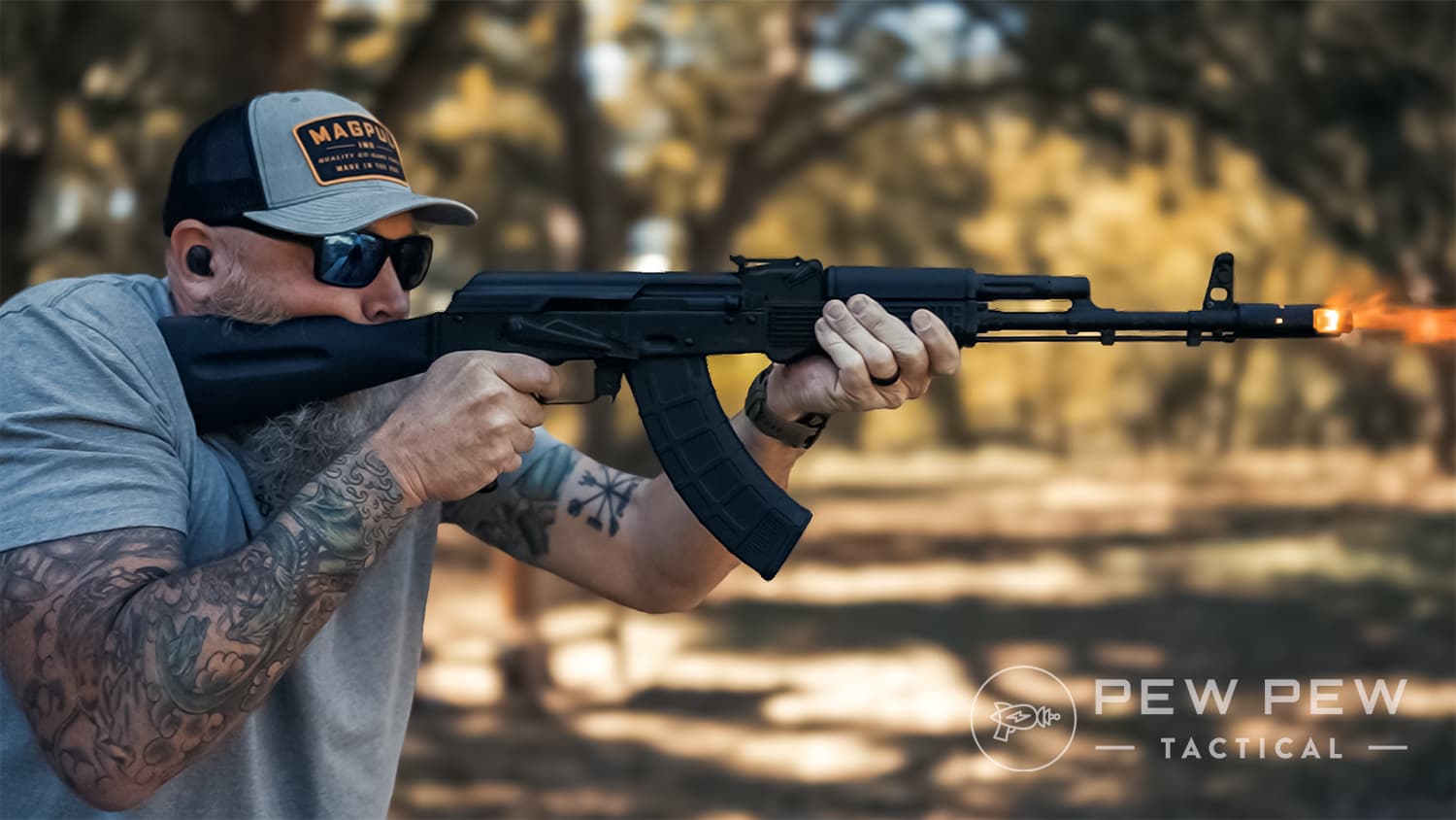 KUSA KR-103 muzzle flash