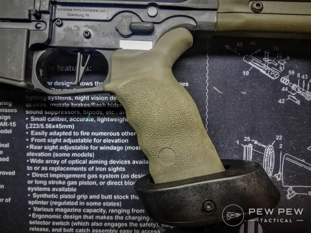AR-15 Grip The Tactical Deluxe with palm shelf on a bench rest LR308. (image9)