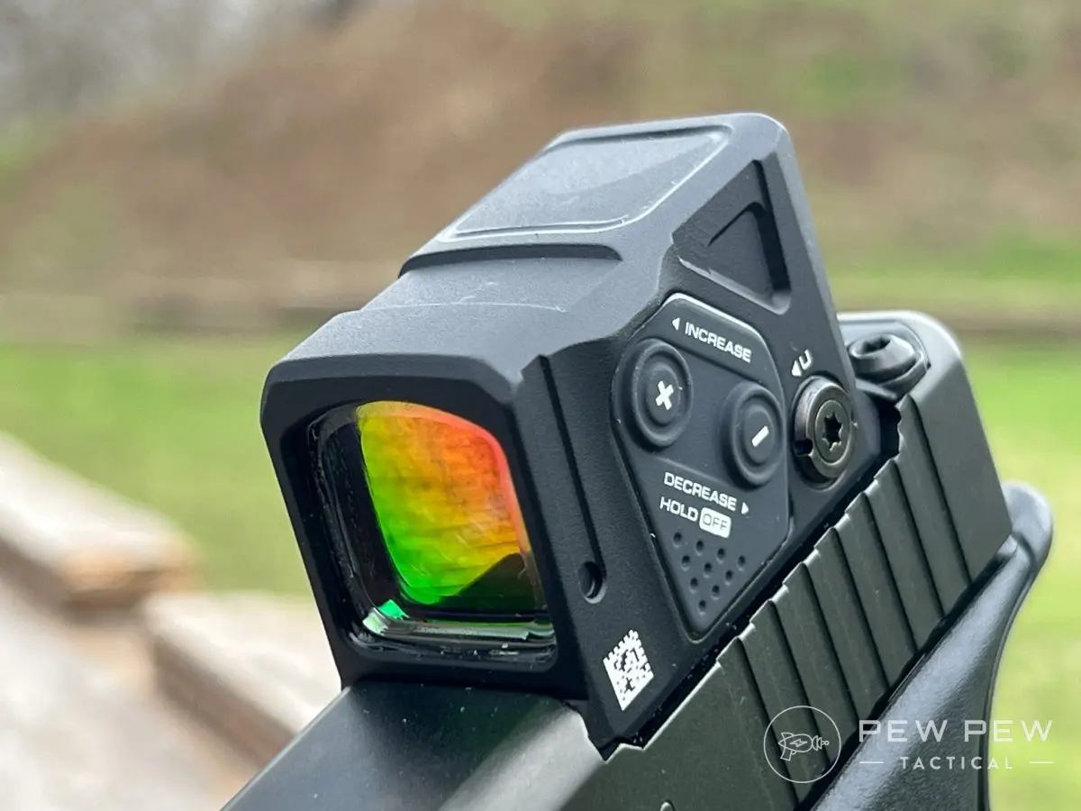 Aimpoint COA posed left