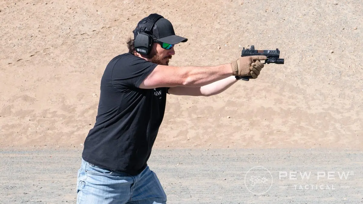 Weaver shooting stance