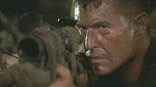 Tom Berenger Sniper