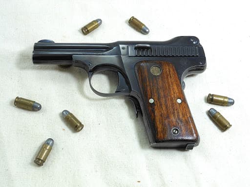 Smith & Wesson Model 1913