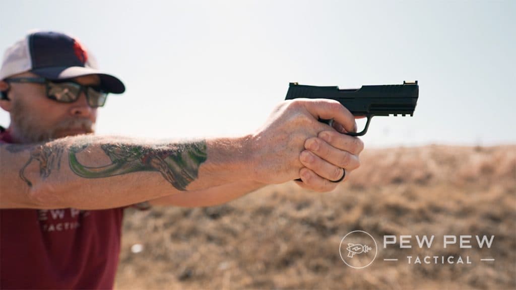 Post Thumbnail Image for post: Sig P322 Review: Worthy .22 LR Trainer?