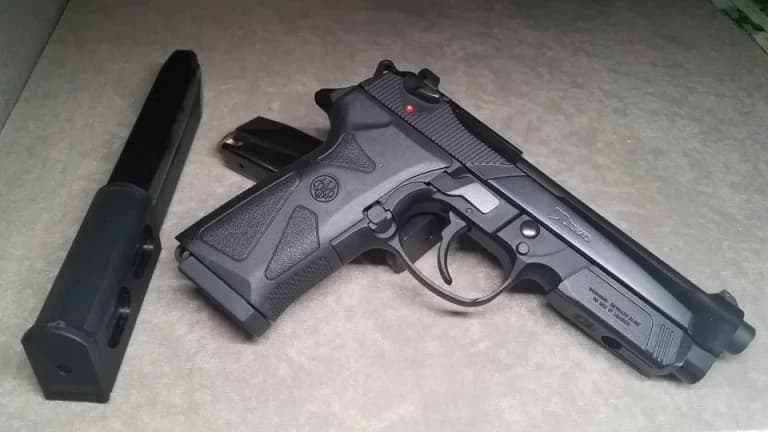 Post Thumbnail Image for post: What Happened to the Beretta 90-Two?