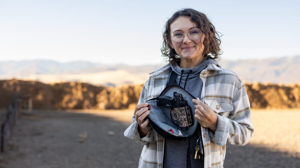 Vertx_Everyday Fanny Pack 2.0_Lifestyle_4