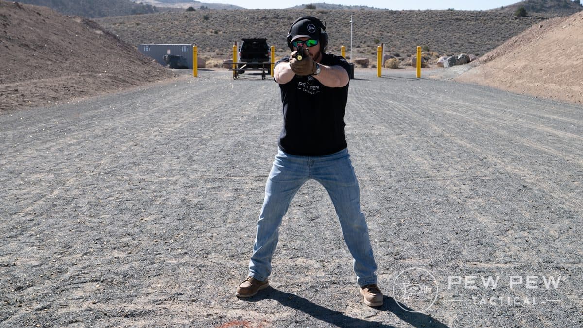 Isosceles shooting stance