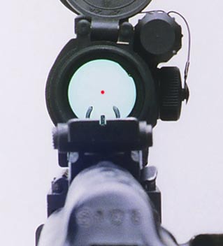 Red Dot on Ultimak Rail