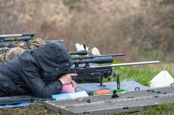 Self-aiming' rifle turns novices into expert snipers