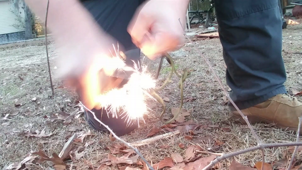cold steel recon 1 fire starter