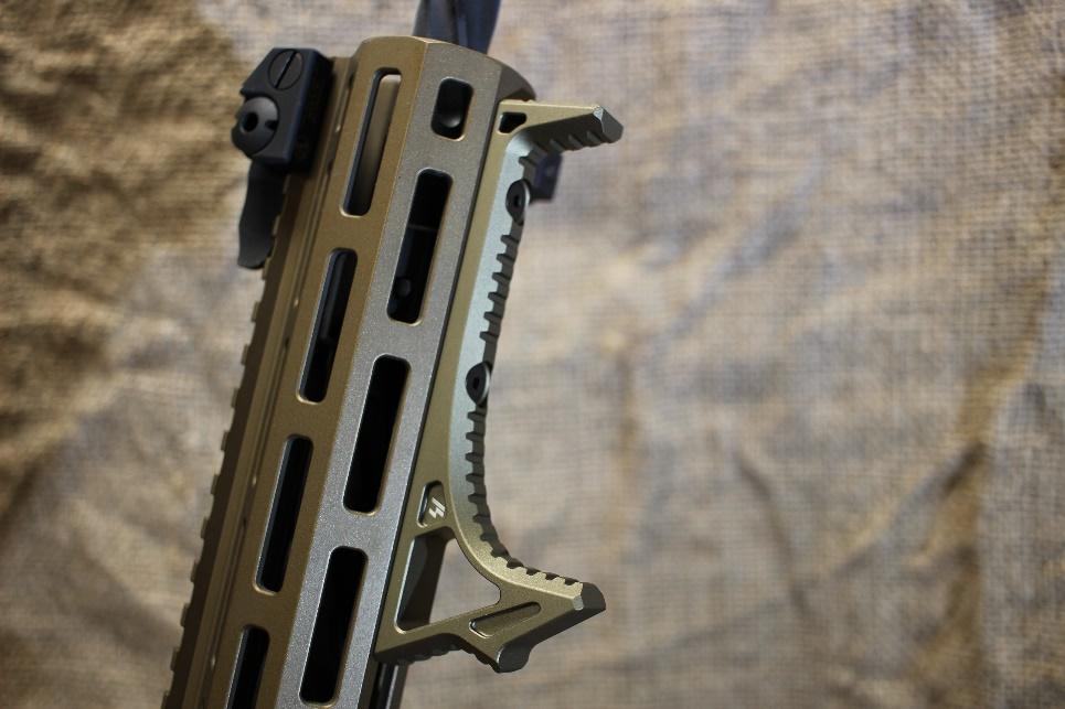 Strike Industries LINK Curved Foregrip