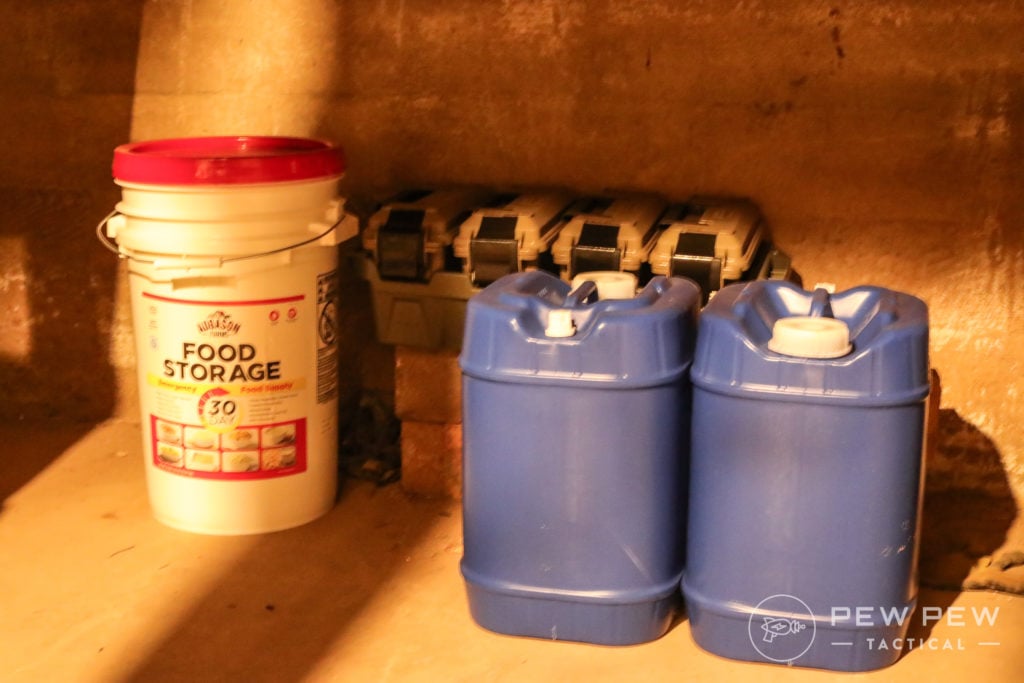 5 gallon buckets to store ammo? Oxygen or moisture absorbers