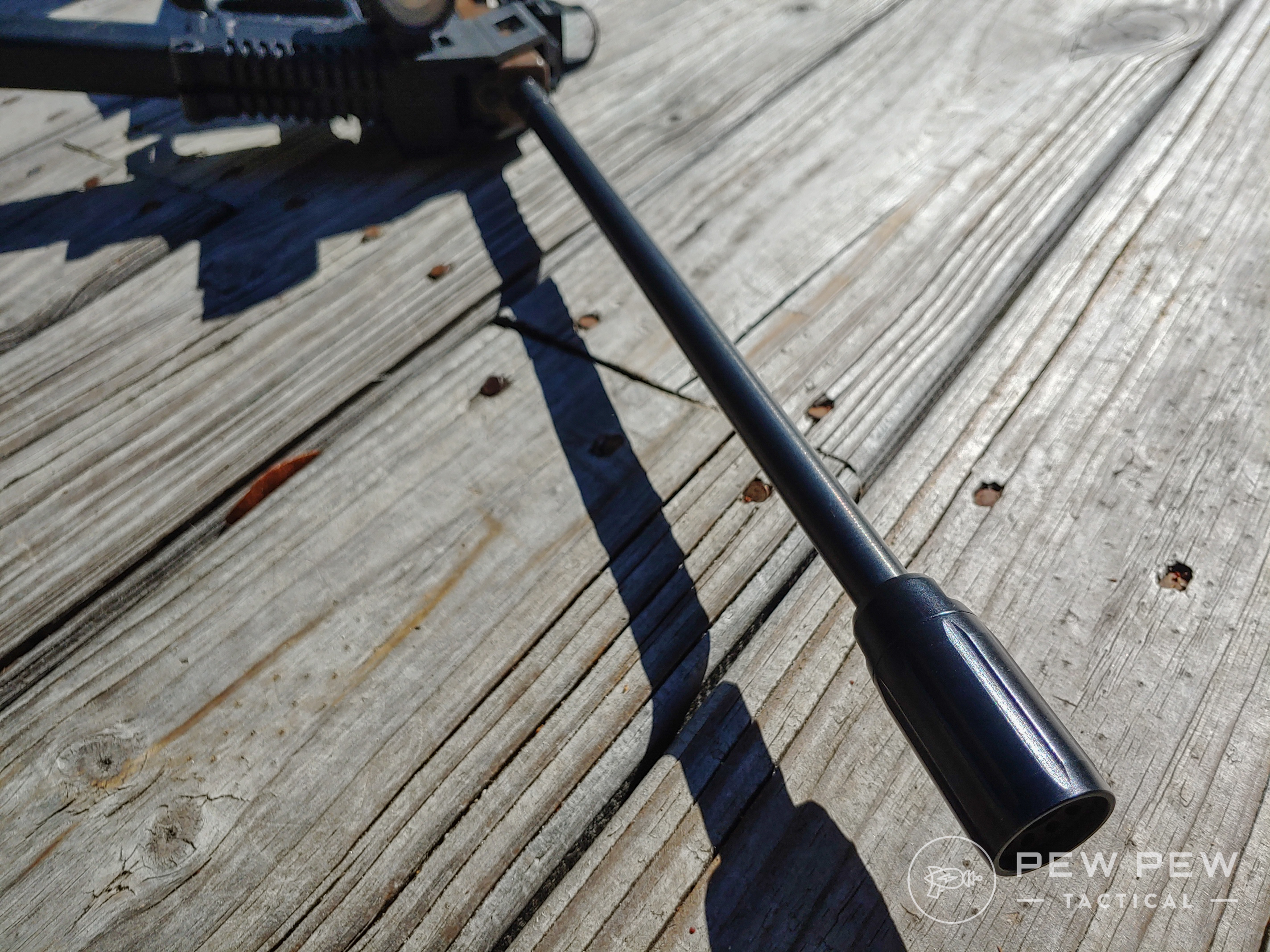 A nice close up of that comp, on a firearm that certainly doesn't need it.