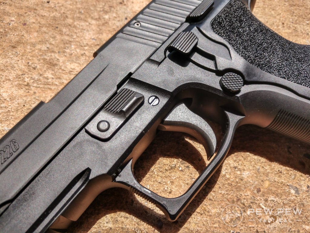 Sig P226 controls 2