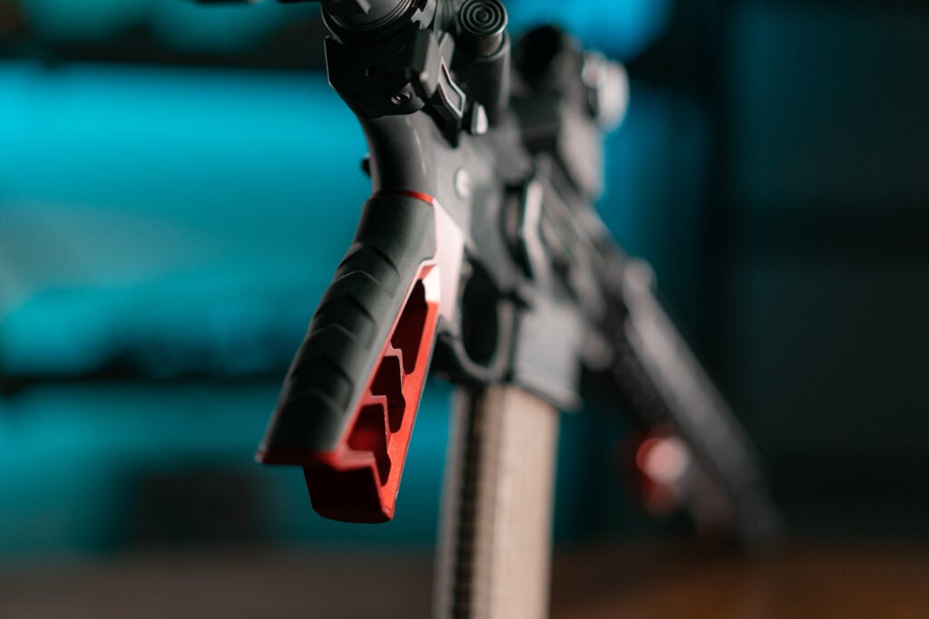 Tyrant MOD Grip, Rear