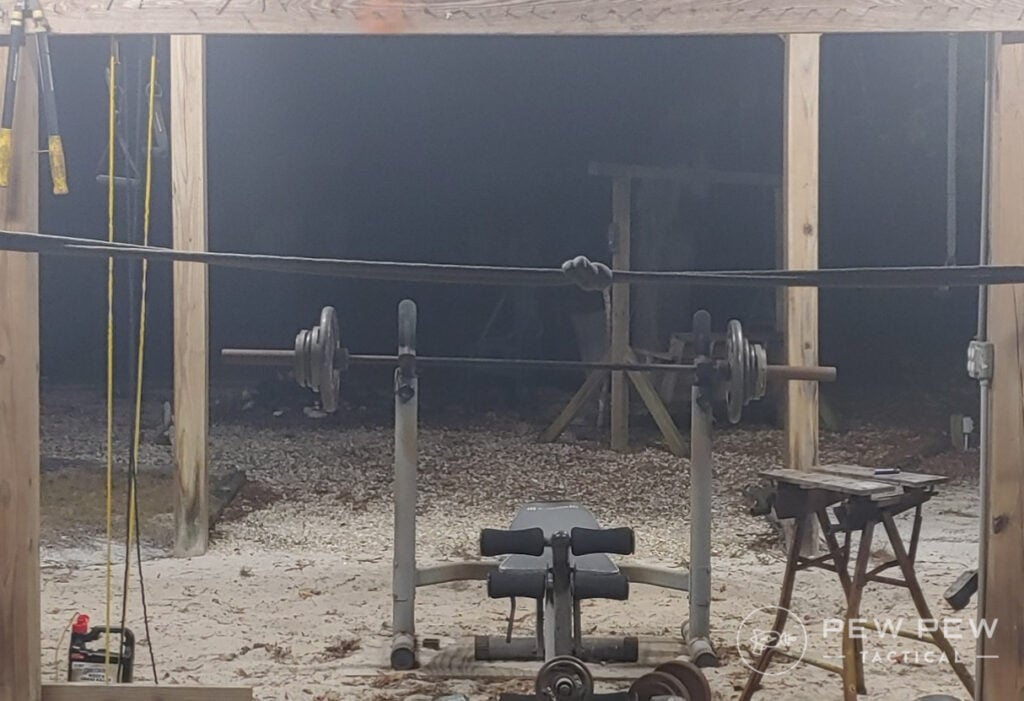 Cloud Defensive Rein Barn without Light