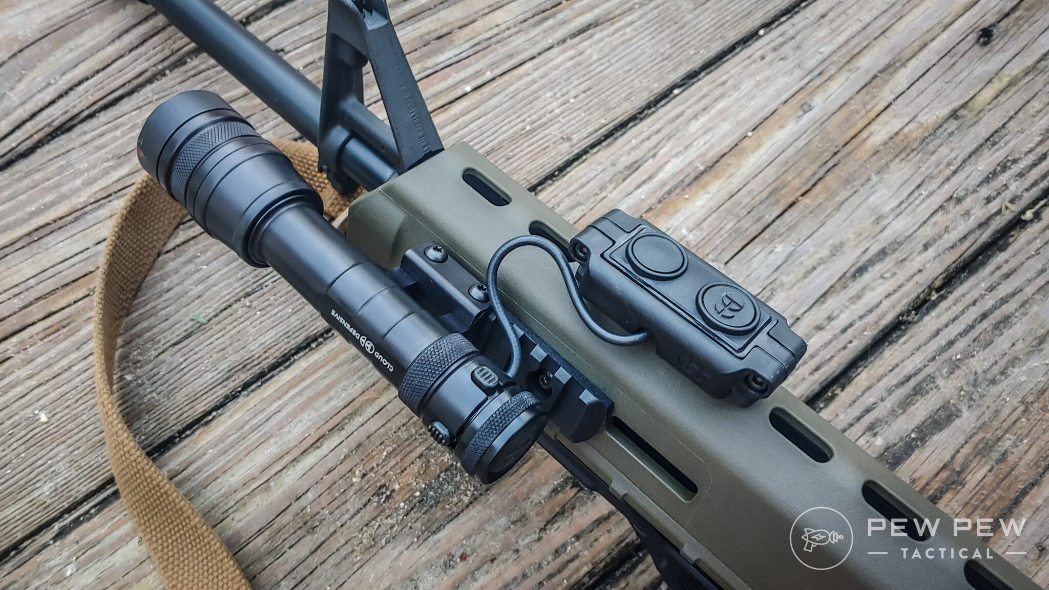 [Handson Review] Cloud Defensive Rein Flashlight Pew Pew Tactical