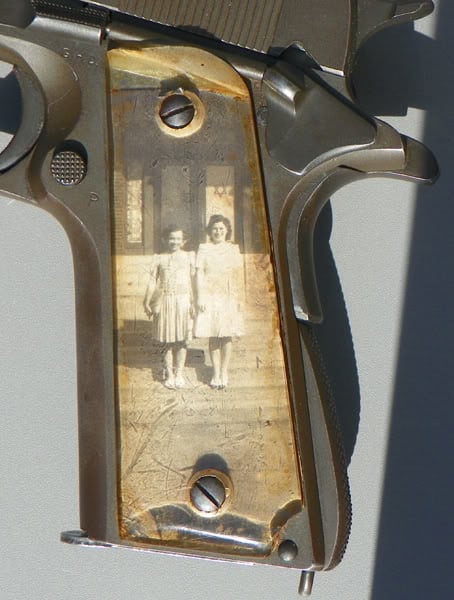 Sisters on a sweetheart grip