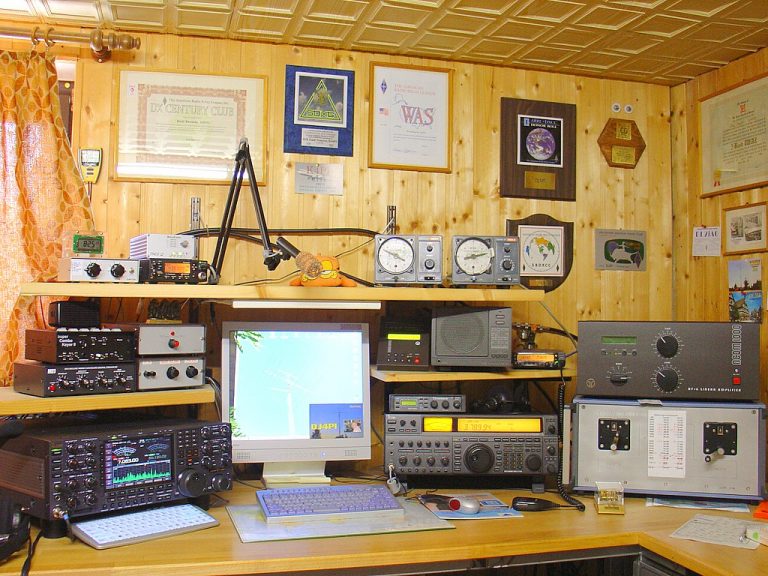 [beginner S Guide] Ham Radio Basics For Preppers Pew Pew Tactical