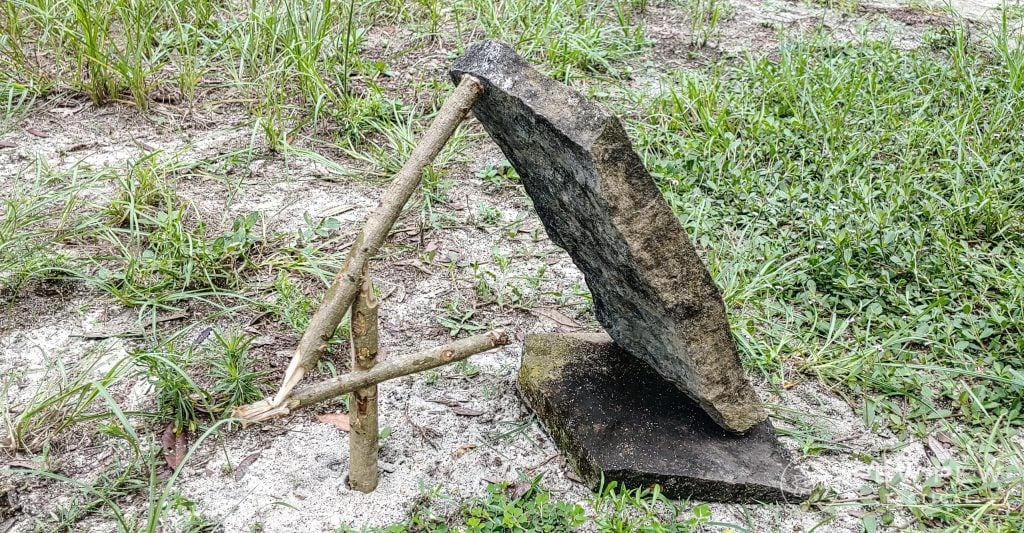 Bushcrafting Figure 4 Deadfall Trap