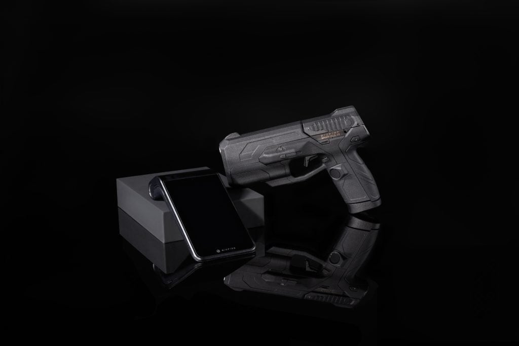 gun-and-dock-mirror-black-biofire