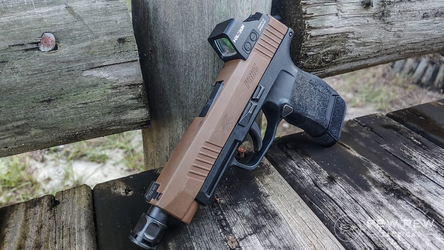 Best Holosun Optics 8 Red Dots for Rifles, Pistols, & Shotguns [Guide