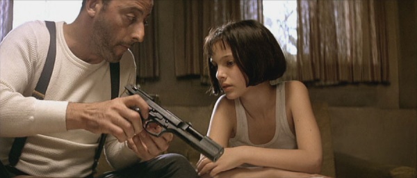 Leon teaches Mathilda about his Beretta 92FS pistols