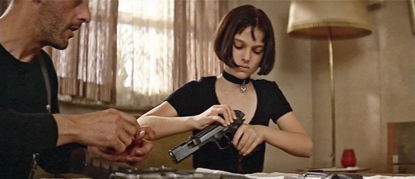 Mathilda re-assembles one of Leon's Beretta 92FS pistols