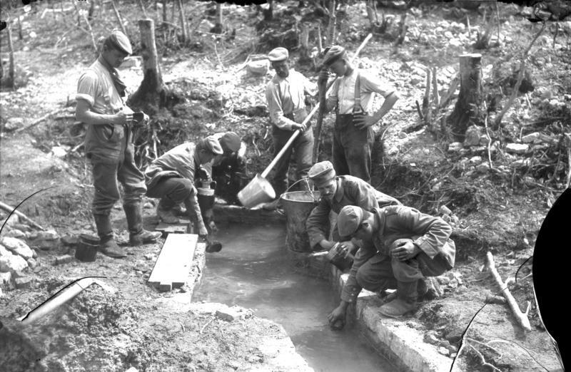 German soldiers drawing water at Argonne