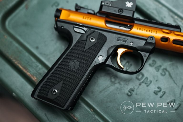 2. Ruger Mark IV 22/45 Lite, Grip