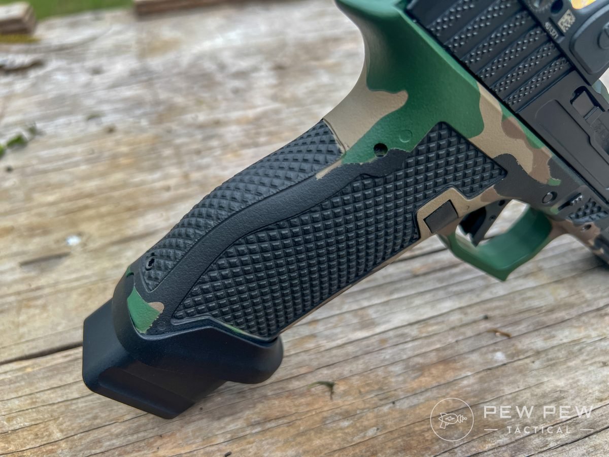 PSA Sabre Dagger grip