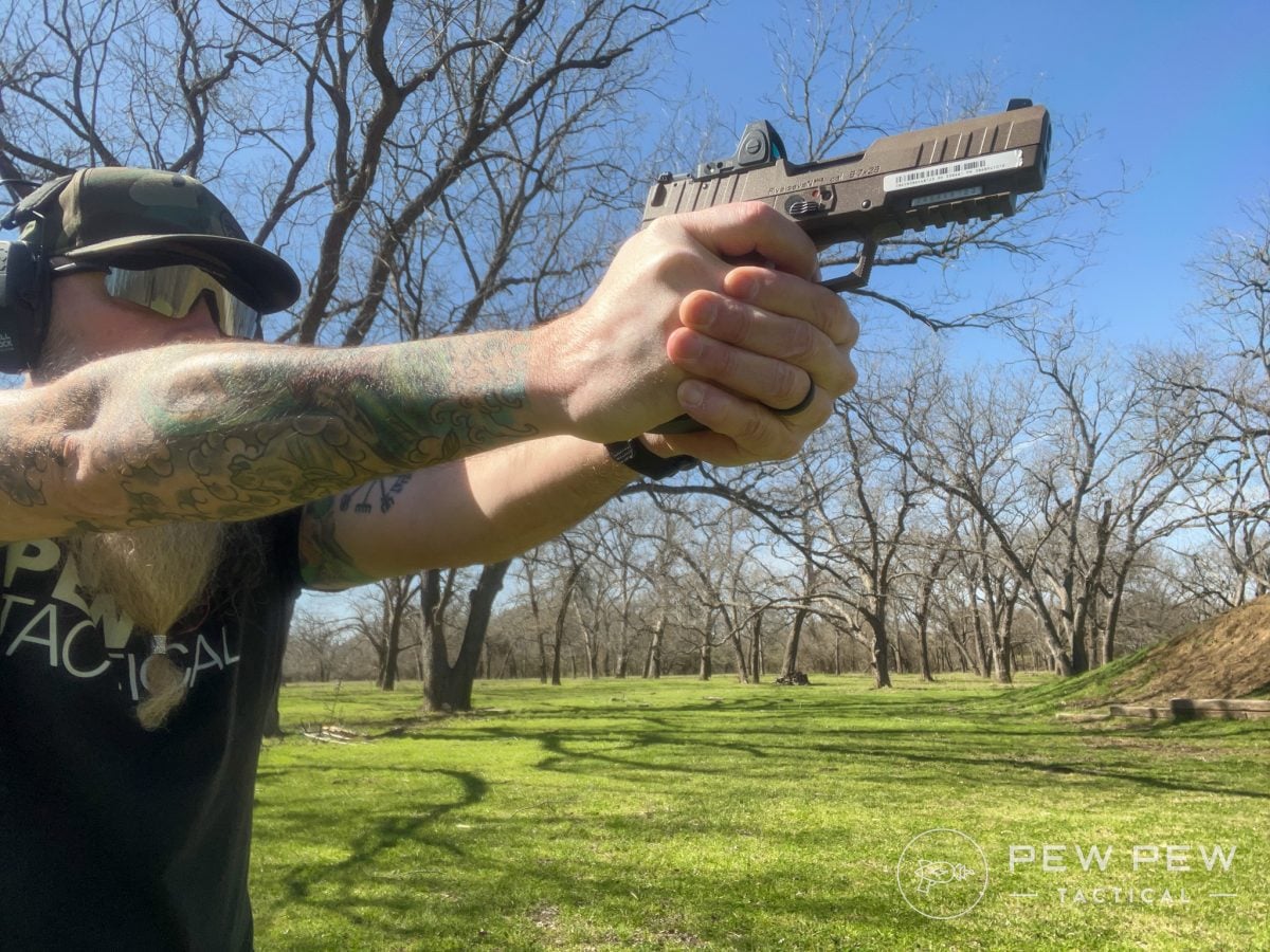 FN Five Seven 2 shoot right