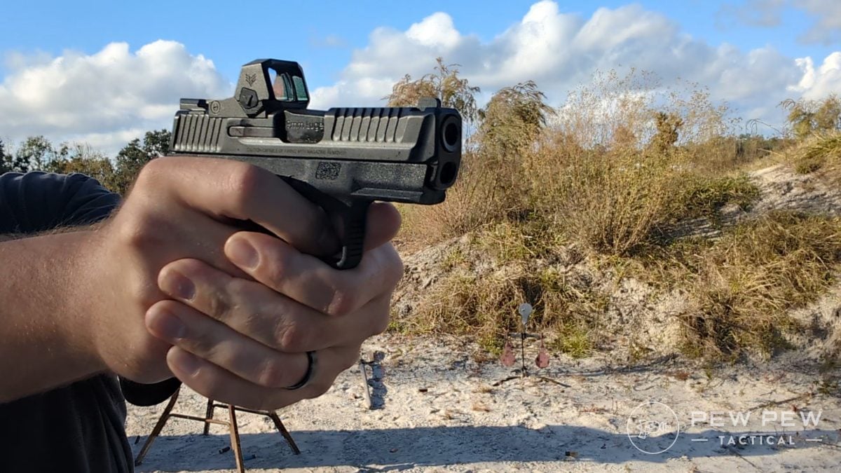 Smith & Wesson Shield X