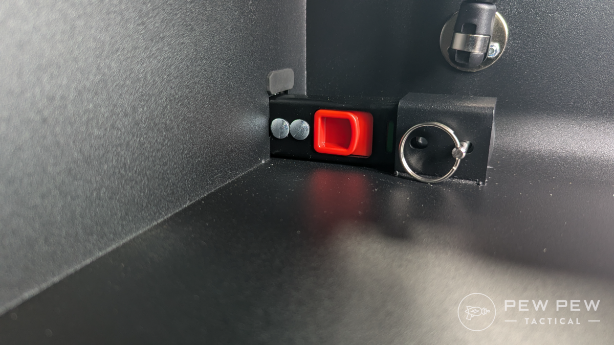 Boosted Safe Elite attachment point