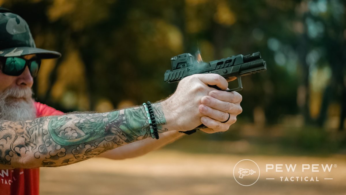 Beretta APX A1 Ported shoot right recoil